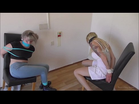 ❤️ Závislá / svázaná a s roubíkem / dáma v nesnázích ❤️ Porno u porna cs.xxxdeutschepornos.ru ❌
